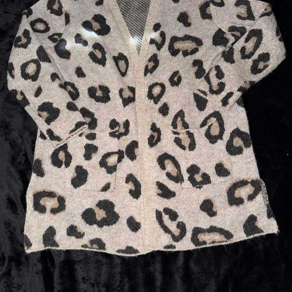 Modern Canvas Leopard Print Cardigan Sweater XL